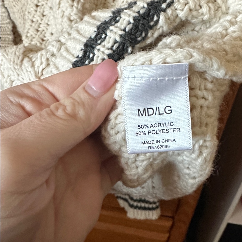 Taylor swift folklore cardigan - Picture 3 of 3